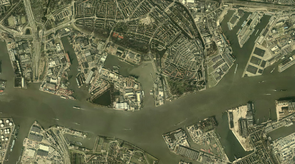 Luchtfoto Dotka Rotterdam 2011